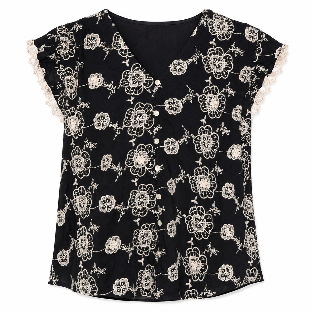 Jennifer Grace Blouse L Embroidered Eyelet Boho Chic Cottagecore Coquette NWT
